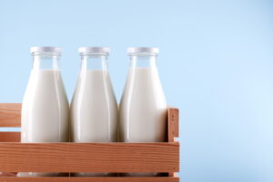 小岩井ビン牛乳販売終了の理由はコストの問題
